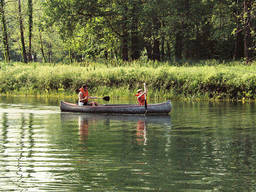 Making new friends at summer camp is easy!