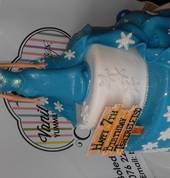 "Frozen" birthday cake