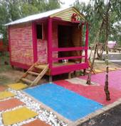 Kids doll houses
