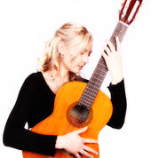 Melani Carrancho: Your guide to learn how to sing and play guitar