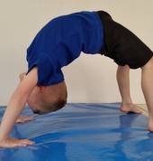 Look how flexible mommy!