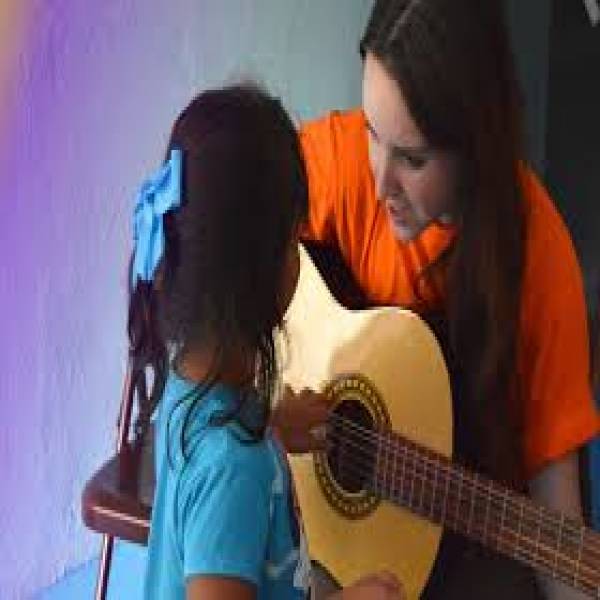 1. Free Introductory Music Lesson Thohoyandou City Guitar Classes &amp; Lessons _small