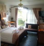 Executive Honeymoon Suite