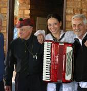 Zariana Ross - accordion music school Pretoria Villieria Accordion Classes & Lessons 4_small