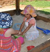 Little Hands and Feet Montessori Douglasdale Preschools 4_small