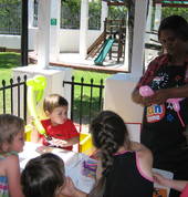 helping the children with balloon sculpting